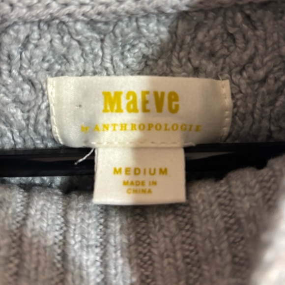 Anthropologie Maeve Cable Knit Layered Buttoned Soft Grey Sweater Size Medium - Picture 12 of 14